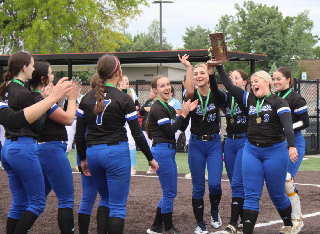 Maplewood defeats Ashtabula St. John to win 1st district title since 2007